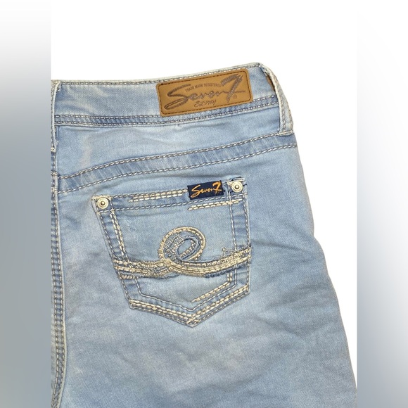 Seven 7 Powell Blue Denim Shorts Size 4 Womens - Picture 3 of 5